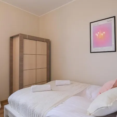 Διαμέρισμα Bayview On Dluga - By Hosty